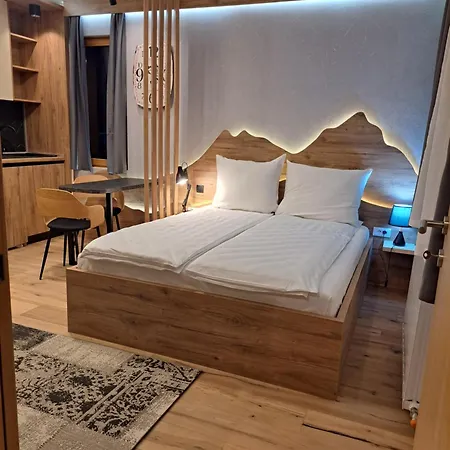 Vucko New 451 Апарт-отель 4*